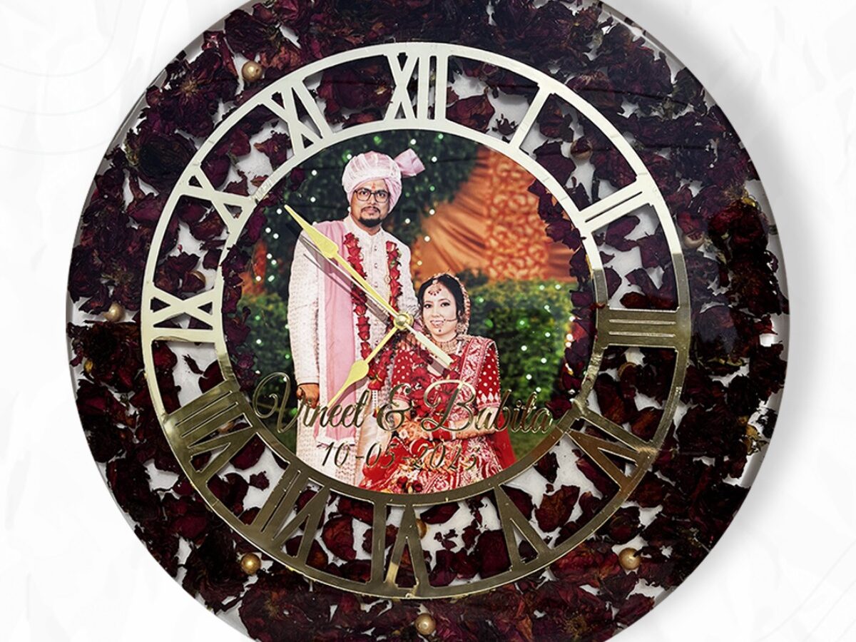 GLLDS Wall Clock Decor 12 Inch Beautiful Young Woman with India | Ubuy