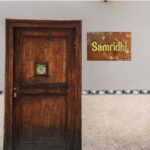 Samridhi Niwas Beautiful Chocolate Brown Resin Coated Nameplate (4)