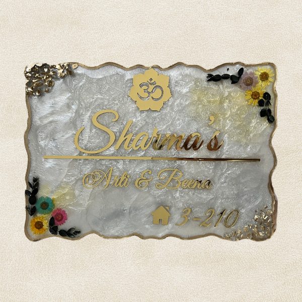 Pearl White and Flower Decorated Resin Nameplate