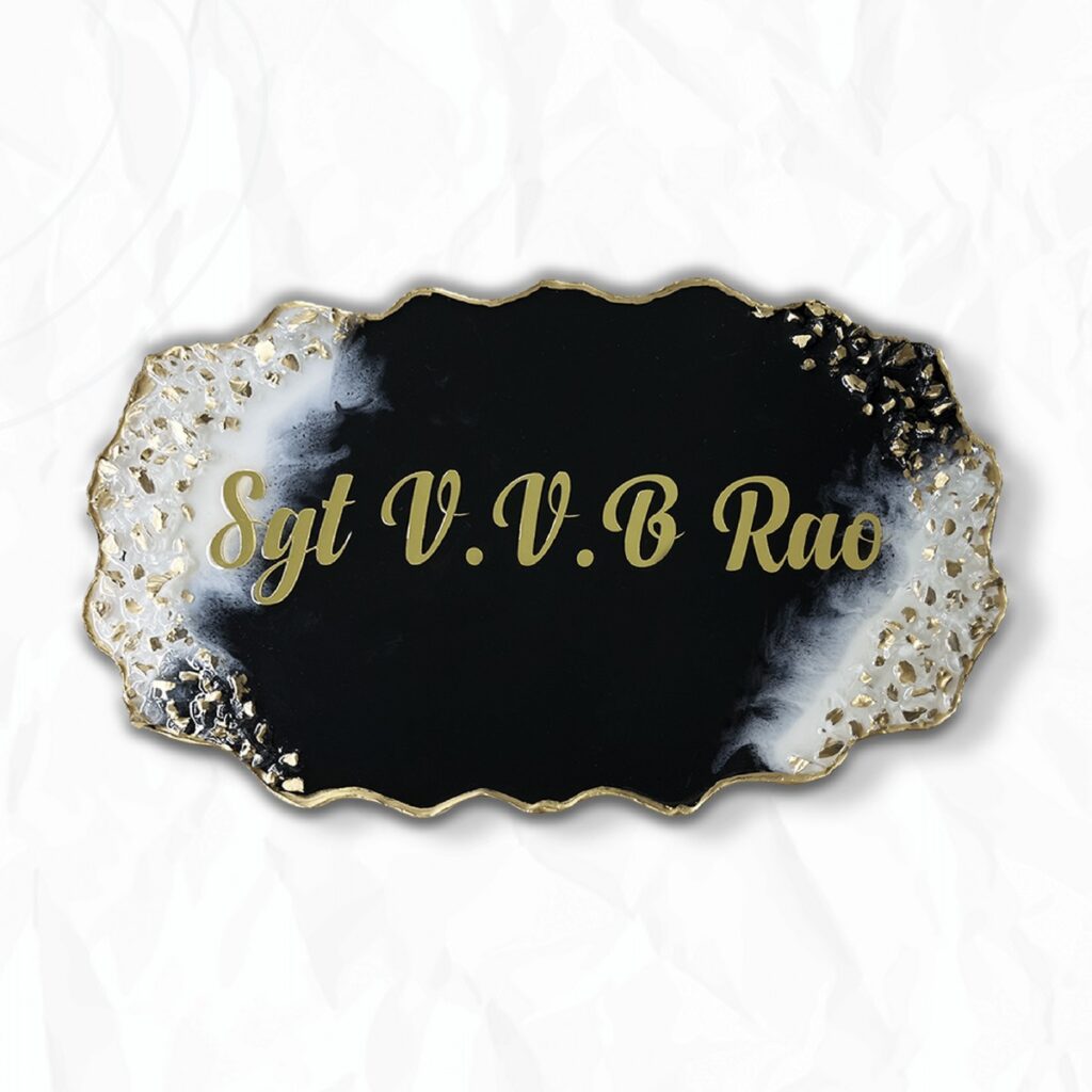 Black and White Oval Zig Zag Shaped Resin Coating Nameplate