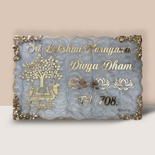 Pearl White Swirl Design Cow and Tree Resin Nameplate 600x600